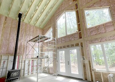 exposed home spray foam insulation in vaulted ceiling